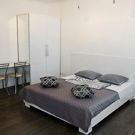 Great Studio Near The Pechersk Kiev Extérieur photo