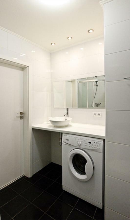 Great Studio Near The Pechersk Kiev Extérieur photo